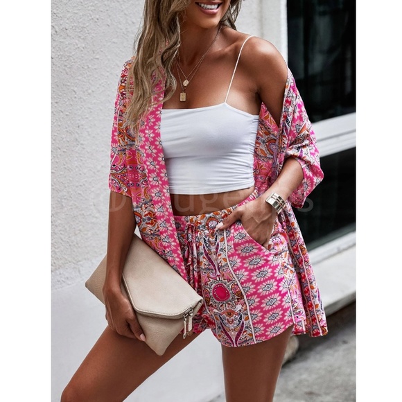 2 Piece Set: Pink Printed Kimono Shirt and Shorts - Picture 2 of 16